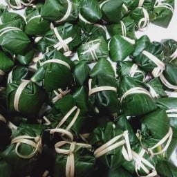 ร้านยำ แหนมหมูพริกพริก