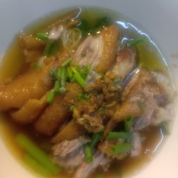 บะหมี่ขาหมู