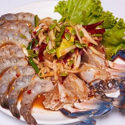 ตำลาวกุ้งดิบปูม้า