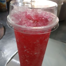 น้ำแดงโซดา