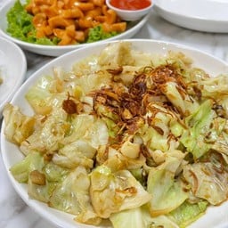 กะหล่ำปลีผัดน้ำปลา