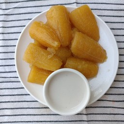 เจ๊หมวยกล้วยปิ้ง