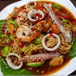 ตำมาม่าทะเล  (น้ำปลาร้า)