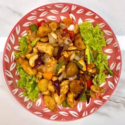 ไก่ผัดเม็ดมะม่วง