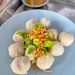 ลูกชิ้นลวก