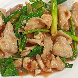 ผัดเต้าหู้ยี้