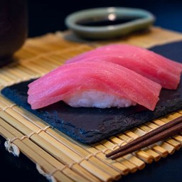 MAGURO NIGIRI