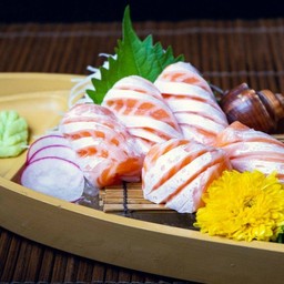 SALMON TORO SASHIMI