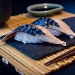 SABA NIGIRI