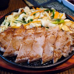 สเต๊กเนื้อสันนอก