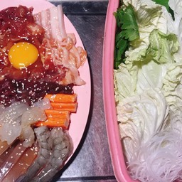 หมูทะเล+ผักรวม