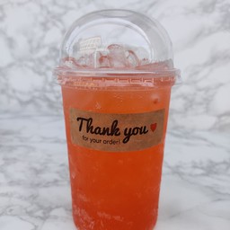 สตรอว์เบอร์รี่โซดา