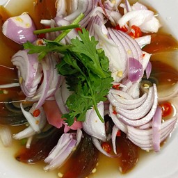 ยำไข่เยี่ยวม้า