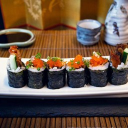 SALMON SKIN MAKI