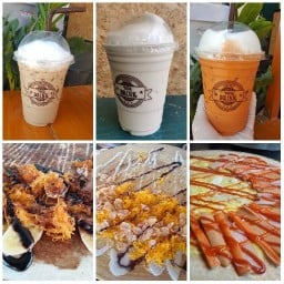 แป้งกลมเครปญี่ปุ่น /กาแฟสด/ชา/นม/โกโก้/ ริมกกใกล้กาดบ้านใหม่ตรงข้ามร้านฉ่ำร้านเดียวกะร้านโทรศัพท์