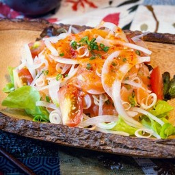 ยำปลาแซลมอน