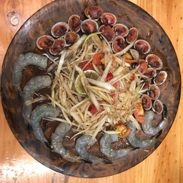 ตำถาด หอยแครง กุ้งสด ลาว