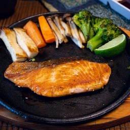 สเต๊กแซลมอน