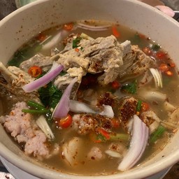 ต้มแซบหมู