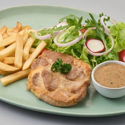 สเต๊กสันคอหมูซอสพริกไทยดำ