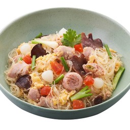 แหนมผัดไข่วุ้นเส้นกระเทียมโทนดอง