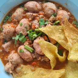 ก๋วยเตี๋ยวต้มยำหมูเด้ง