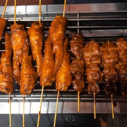 หมูปิ้ง ไก่ปิ้ง ช้อนทอง