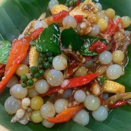 ผัดฉ่าไข่ปลาเรียวเซียว