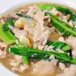 ราดหน้าไก่