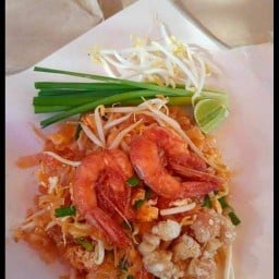 ร้านผัดไทยสามสิบ