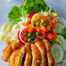 สลัดไก่ทอด