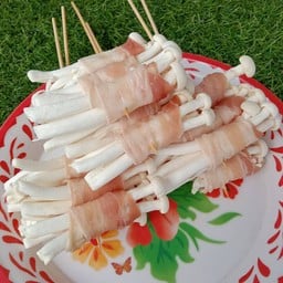 เห็ดหลินขาวพันเบคอน