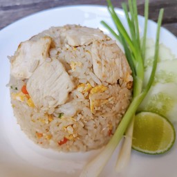 ข้าวผัดไก่