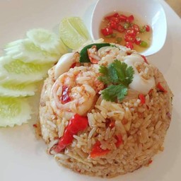 ข้าวผัดต้มยำทะเล
