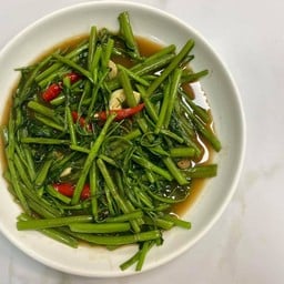 ผัดผักบุ้งไฟแดง