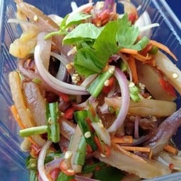 ยำหลังบ้าน