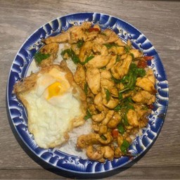 กะเพราไก่ ตาฟลุ๊ค