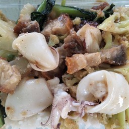 ผักรวมมิตรราดข้าว