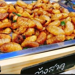 แมลงทอด ฟลอริด้า(อยู่ในตลาดโซนFล็อคที่81) .
