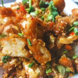 ไก่กรอบคั่วพริกเกลือ