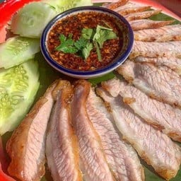 คอหมูย่าง