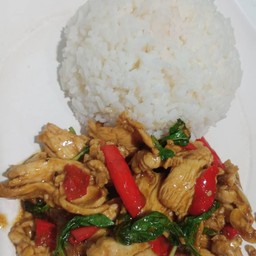 กระเพราไก่