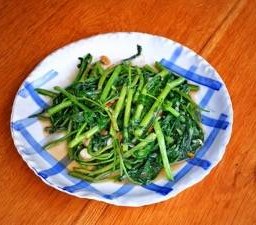 ผัดผักบุ้งไฟแดง