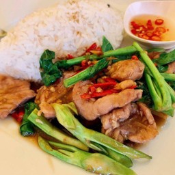 ข้าวคะน้า