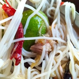 ตำซั่ว(ขนมจีน)