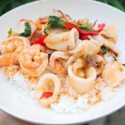 คุณวรรณอาหารตามสั่ง หนึ่ง