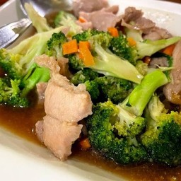 ข้าวผัดบล็อคโคลี