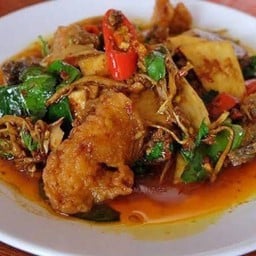 ผัดฉ่าปลา