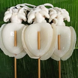 โมเมปลาหมึกย่างเตาถ่าน