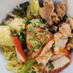 แบงค์บะหมี่เกี๊ยว สาขา1หลังรพ.สินแพทย์รามอินทรา